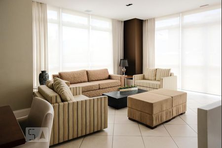 Apartamento à venda com 136m², 3 quartos e 2 vagas Apartamento à venda com 136m², 3 quartos e 2 vagasÁrea comum - Salão de festas