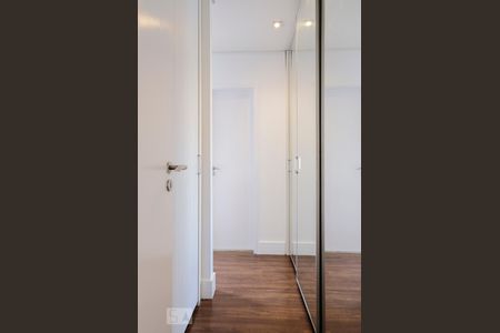 Apartamento à venda com 136m², 3 quartos e 2 vagas Apartamento à venda com 136m², 3 quartos e 2 vagasSuíte 2