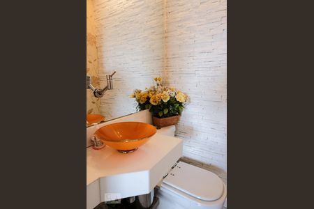 Apartamento à venda com 136m², 3 quartos e 2 vagas Apartamento à venda com 136m², 3 quartos e 2 vagasLavabo