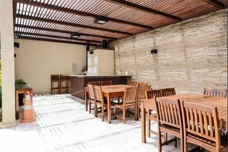 Apartamento à venda com 136m², 3 quartos e 2 vagas Apartamento à venda com 136m², 3 quartos e 2 vagasÁrea comum - Churrasqueira