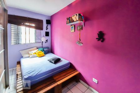 Casa à venda com 220m², 4 quartos e 2 vagas Casa à venda com 220m², 4 quartos e 2 vagasQuarto 1