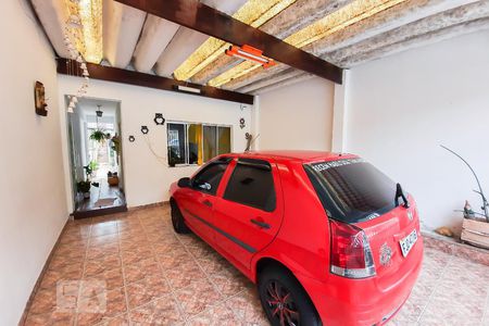 Casa à venda com 220m², 4 quartos e 2 vagas Casa à venda com 220m², 4 quartos e 2 vagasGaragem