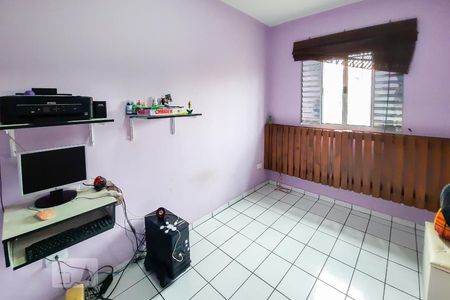 Casa à venda com 220m², 4 quartos e 2 vagas Casa à venda com 220m², 4 quartos e 2 vagasQuarto 2