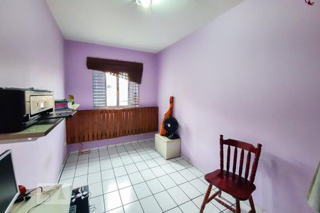 Casa à venda com 220m², 4 quartos e 2 vagas Casa à venda com 220m², 4 quartos e 2 vagasQuarto 2