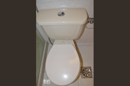 Apartamento à venda com 75m², 2 quartos e sem vagaBanheiro