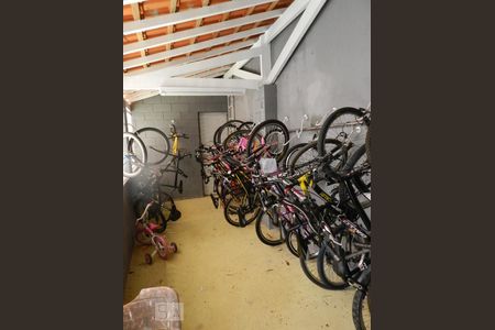 Apartamento à venda com 47m², 2 quartos e 1 vaga Apartamento à venda com 47m², 2 quartos e 1 vagaBicicletário