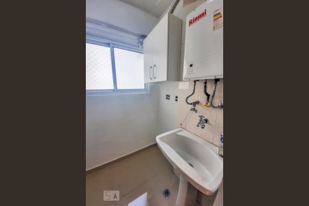 Apartamento à venda com 68m², 3 quartos e 2 vagas Apartamento à venda com 68m², 3 quartos e 2 vagasÁrea de Serviço
