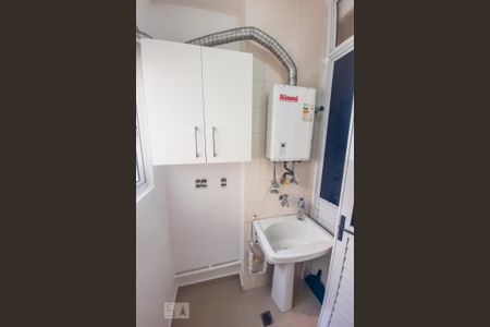 Apartamento à venda com 68m², 3 quartos e 2 vagas Apartamento à venda com 68m², 3 quartos e 2 vagasÁrea de Serviço