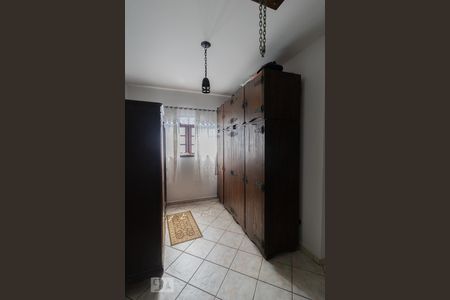 Casa à venda com 248m², 4 quartos e 6 vagasEscritório