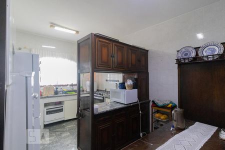 Casa à venda com 248m², 4 quartos e 6 vagasCozinha