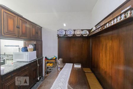 Casa à venda com 248m², 4 quartos e 6 vagasCozinha
