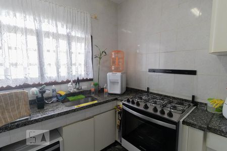 Casa à venda com 248m², 4 quartos e 6 vagasCozinha