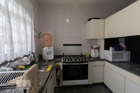 Casa à venda com 248m², 4 quartos e 6 vagasCozinha