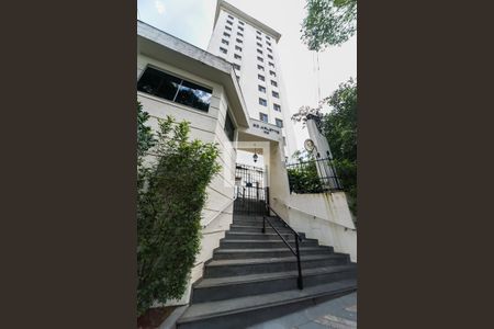 Apartamento à venda com 110m², 3 quartos e 1 vaga Apartamento à venda com 110m², 3 quartos e 1 vagaFachada