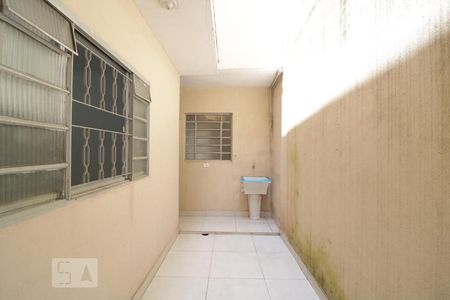 Casa à venda com 150m², 4 quartos e 2 vagasArea de serviço