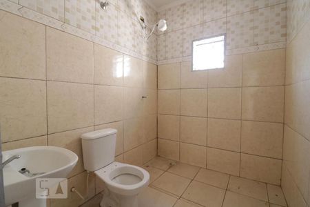 Casa à venda com 150m², 4 quartos e 2 vagasBanheiro 2