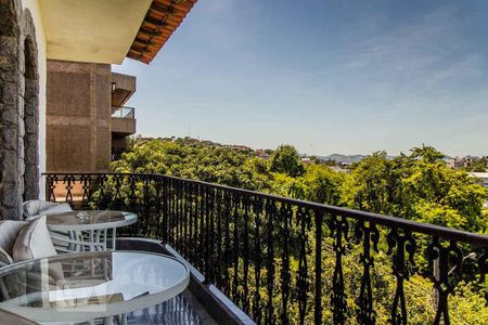 Apartamento à venda com 210m², 4 quartos e 4 vagasVaranda da Sala