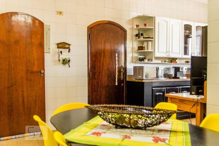 Apartamento à venda com 210m², 4 quartos e 4 vagasCozinha