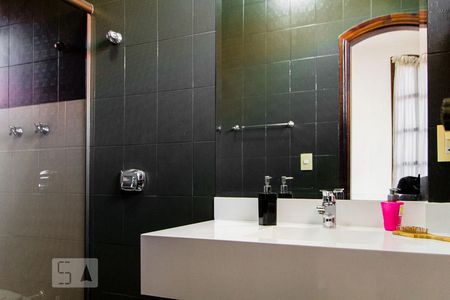 Apartamento à venda com 210m², 4 quartos e 4 vagasBanheiro da Suíte 4