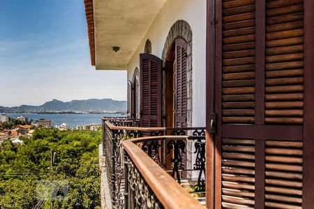 Apartamento à venda com 210m², 4 quartos e 4 vagasVaranda dos Quartos