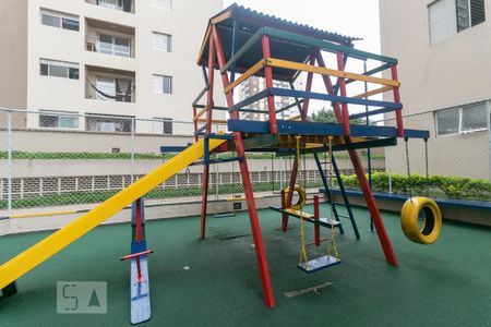 Apartamento para alugar com 60m², 3 quartos e 1 vaga Apartamento para alugar com 60m², 3 quartos e 1 vagaÁrea Comum - Playground