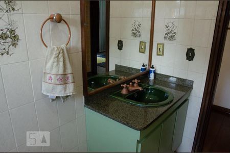 Casa à venda com 432m², 4 quartos e 6 vagasBanheiro Social