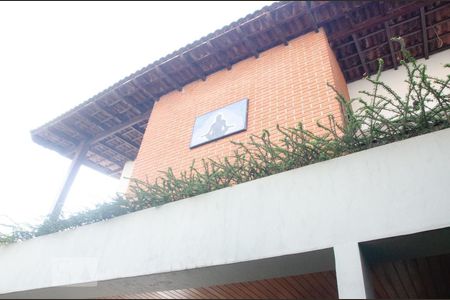 Casa à venda com 432m², 4 quartos e 6 vagasFachada