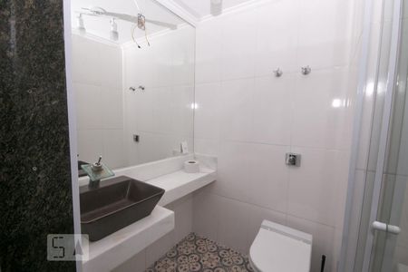 Apartamento à venda com 70m², 2 quartos e 1 vaga Apartamento à venda com 70m², 2 quartos e 1 vagaBanheiro da Suíte