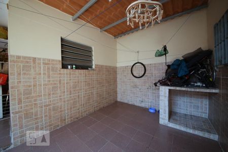 Casa à venda com 172m², 3 quartos e 2 vagasÁrea de Serviço