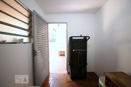 Casa à venda com 172m², 3 quartos e 2 vagasQuarto de Serviço