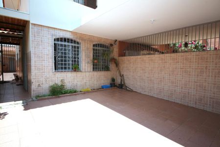 Casa à venda com 172m², 3 quartos e 2 vagasGaragem 