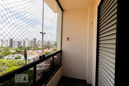 Apartamento à venda com 200m², 4 quartos e 4 vagas Apartamento à venda com 200m², 4 quartos e 4 vagasSacada da Suíte 3