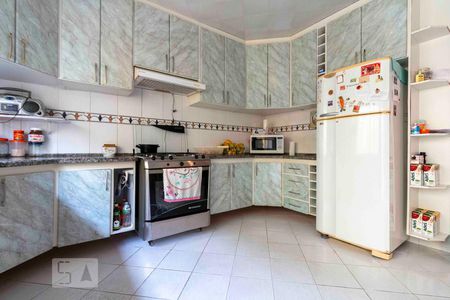 Casa à venda com 218m², 3 quartos e 5 vagas Casa à venda com 218m², 3 quartos e 5 vagasCozinha