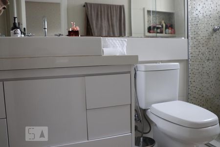 Apartamento à venda com 127m², 3 quartos e 3 vagasBanheiro da Suíte 1