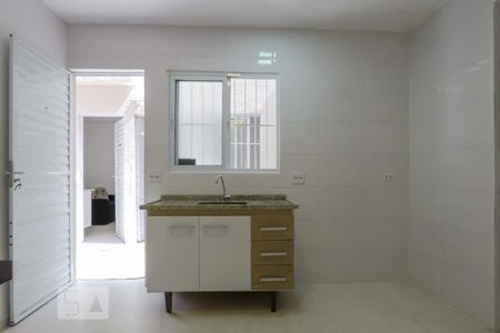 Sala / Cozinha de apartamento para alugar com 1 quarto, 35m² em Vila Dom Pedro I, São Paulo