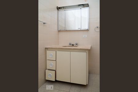 Casa à venda com 100m², 2 quartos e 1 vagaBanheiro Social