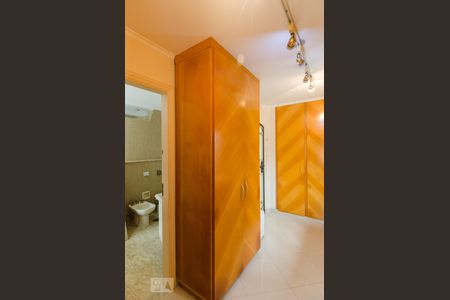 Casa para alugar com 310m², 3 quartos e sem vagaCloset da suíte master