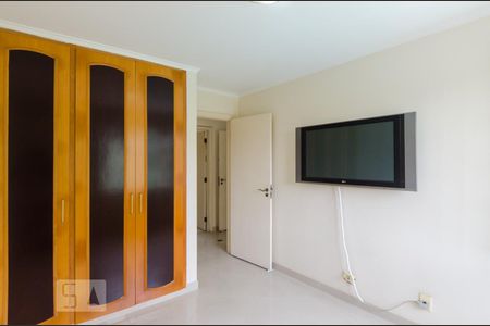 Casa para alugar com 310m², 3 quartos e sem vagaQuarto 2