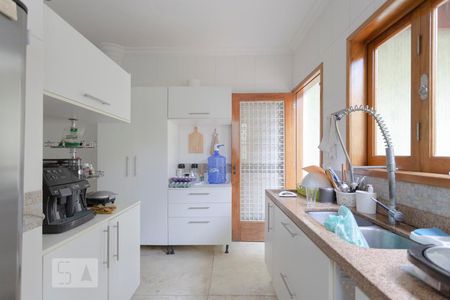 Casa para alugar com 304m², 7 quartos e 2 vagasCozinha