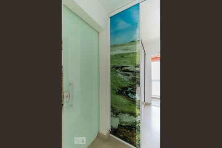 Casa de condomínio à venda com 150m², 3 quartos e 2 vagasCorredor