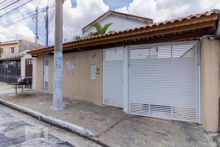 Casa de condomínio à venda com 150m², 3 quartos e 2 vagasFachada