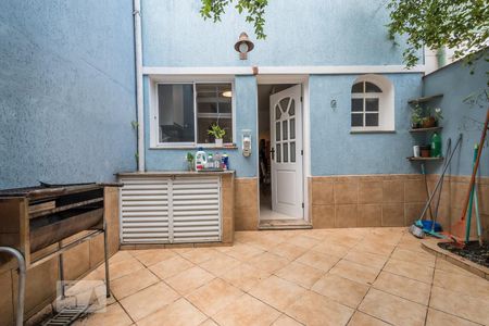 Casa à venda com 100m², 2 quartos e 1 vagaQuintal