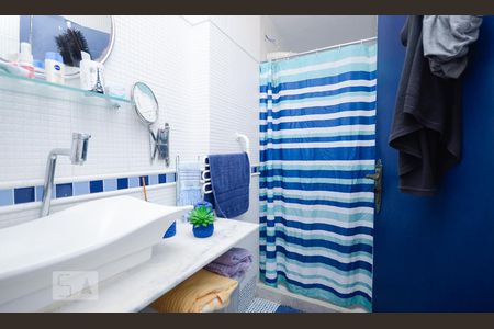 Apartamento para alugar com 140m², 4 quartos e 1 vaga Apartamento para alugar com 140m², 4 quartos e 1 vagaBanheiro 1