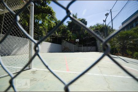 Apartamento para alugar com 140m², 4 quartos e 1 vaga Apartamento para alugar com 140m², 4 quartos e 1 vagaQuadra