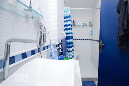 Apartamento para alugar com 140m², 4 quartos e 1 vaga Apartamento para alugar com 140m², 4 quartos e 1 vagaBanheiro 1