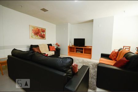 Apartamento para alugar com 140m², 4 quartos e 1 vaga Apartamento para alugar com 140m², 4 quartos e 1 vagaÁrea Comum- Sala de TV