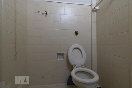 Studio à venda com 30m², 1 quarto e sem vaga Studio à venda com 30m², 1 quarto e sem vagaBanheiro