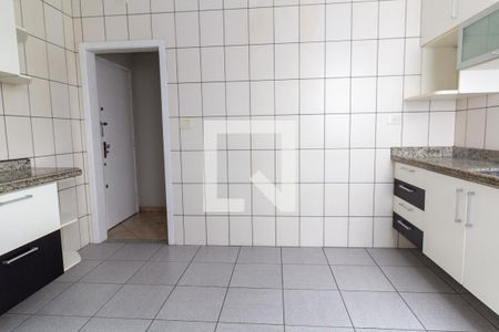 Apartamento à venda com 83m², 2 quartos e sem vaga Apartamento à venda com 83m², 2 quartos e sem vagaCozinha