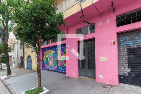 Apartamento à venda com 83m², 2 quartos e sem vaga Apartamento à venda com 83m², 2 quartos e sem vagaFachada