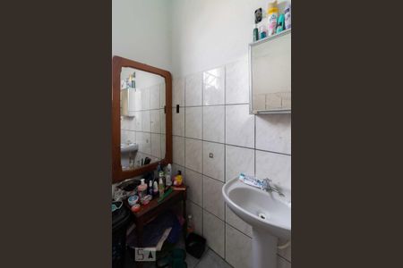 Casa à venda com 300m², 3 quartos e 2 vagas Casa à venda com 300m², 3 quartos e 2 vagasBanheiro